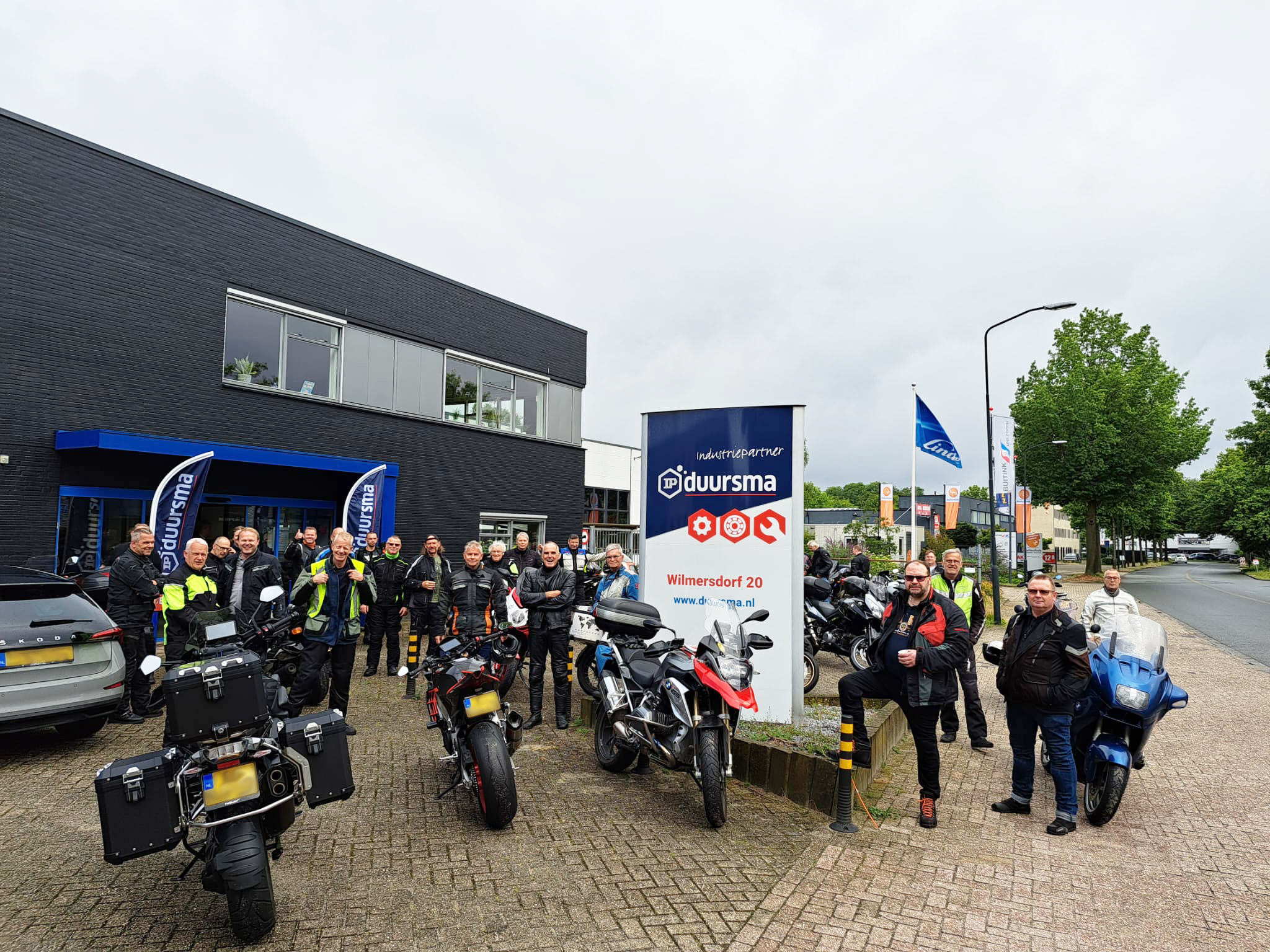 Gezellige motortoertocht in Apeldoorn